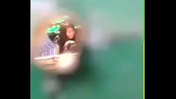 cachando en el parque