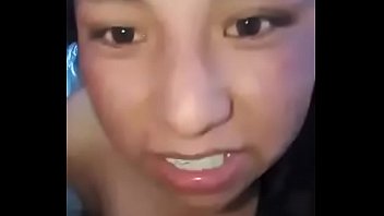 chamulita masturbandose en el baño