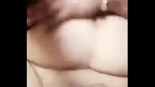 Chapina Masturbandose